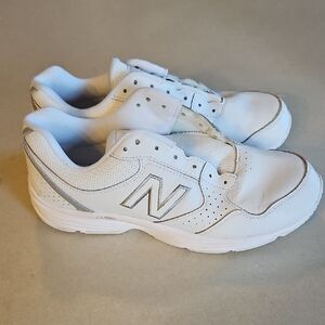 New Balance 411 V1 Walking Shoes